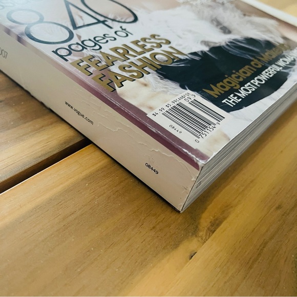 THE September Issue Vogue Magazine - September 2007 - - Picture 3 of 6